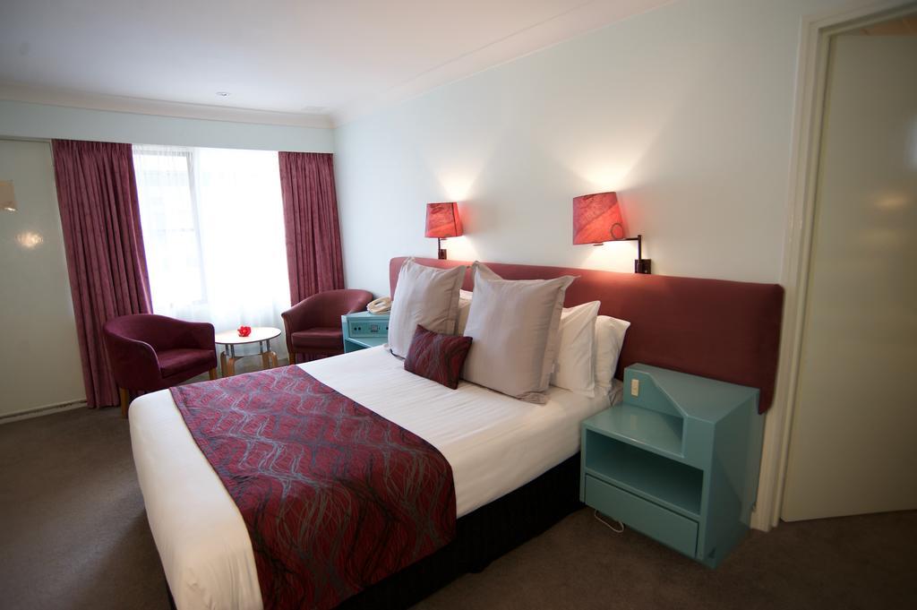 Motel Surestay By Western The Clarence On Melville